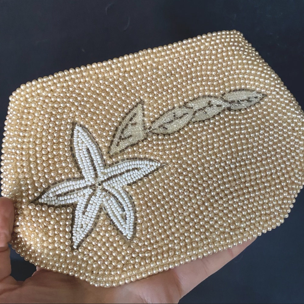 Vintage Cream-Colored Seed Pearl Beaded Clutch